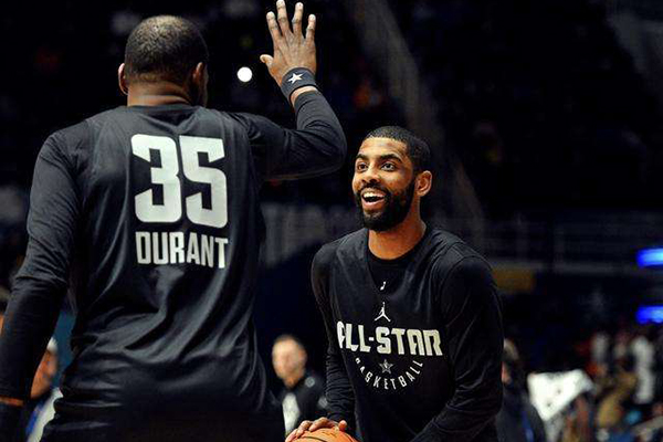 并引起了观 并引起了观