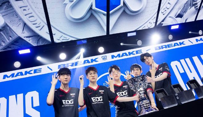 定义被刷新 定义被刷新