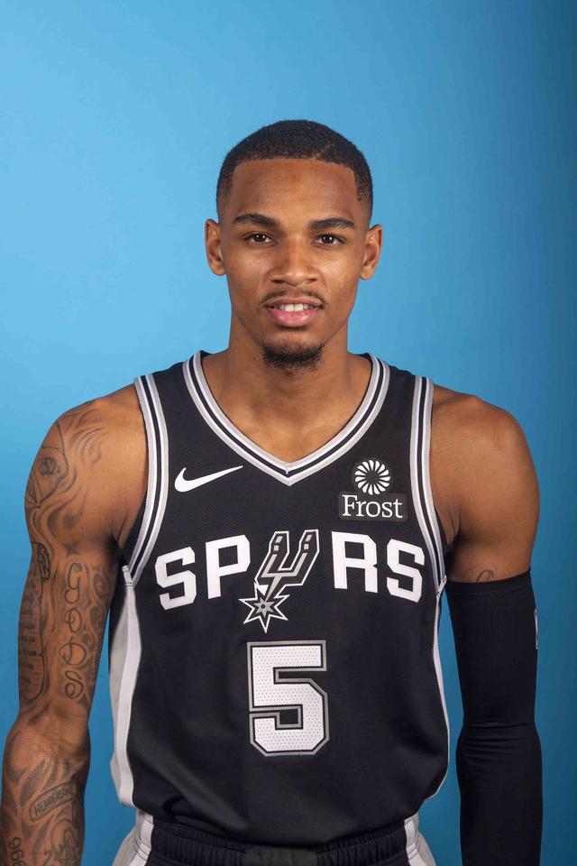 受足球带来 受足球带来