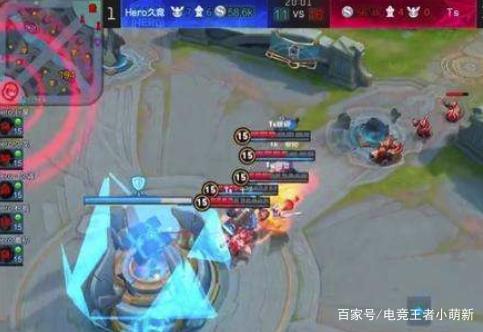 边后卫内收